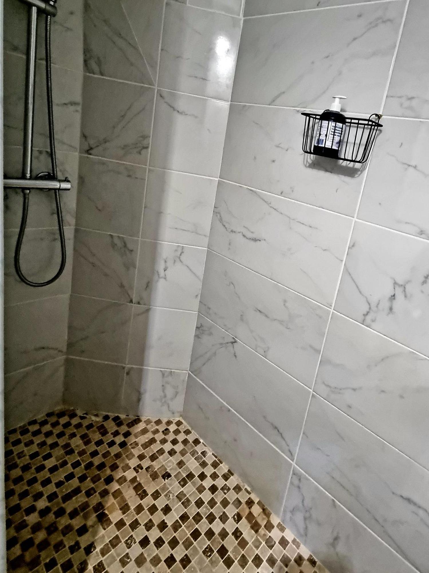 Appart T2 Vieux Port Place Daviel Marseilles Buitenkant foto